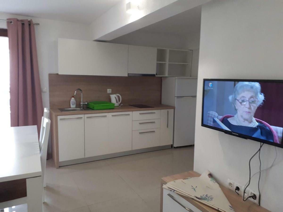 Apartmani Simic Стариград-Паклениця Екстер'єр фото
